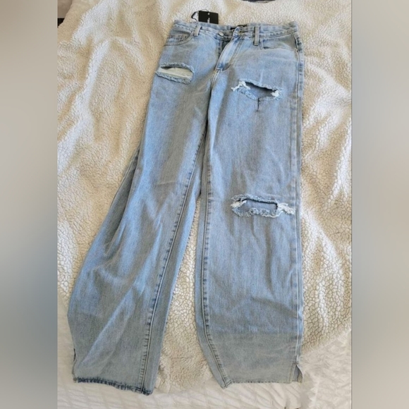 Pretty little thing split hem jeans (tall) - Picture 3 of 5